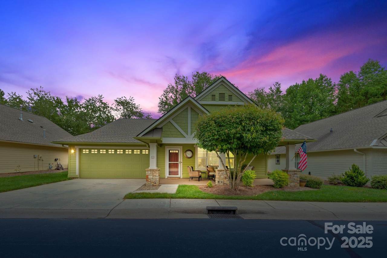 44 Gray Wolf Lane - Photo 1