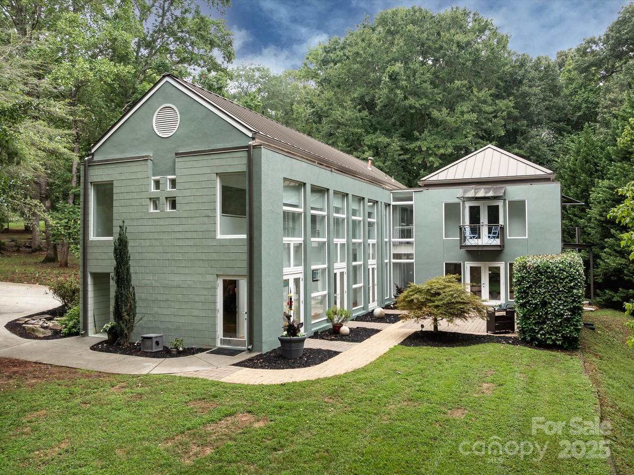 1227 Jules Court - Photo 1