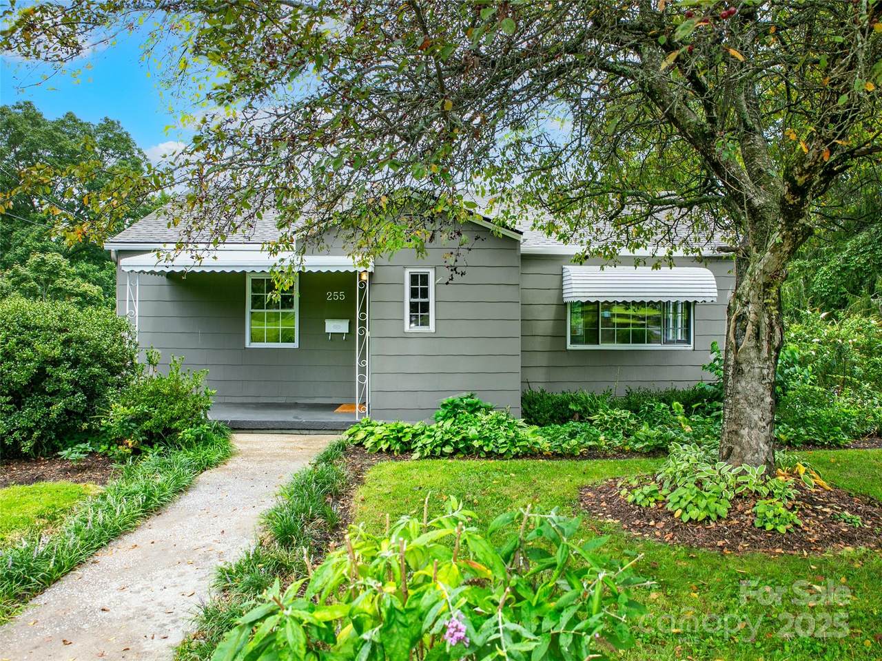 255 North Country Club Road - Photo 1