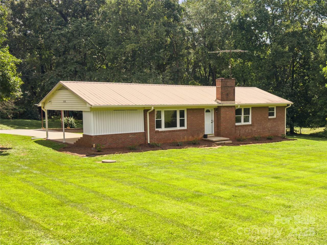 2680 Peachtree Road - Photo 1