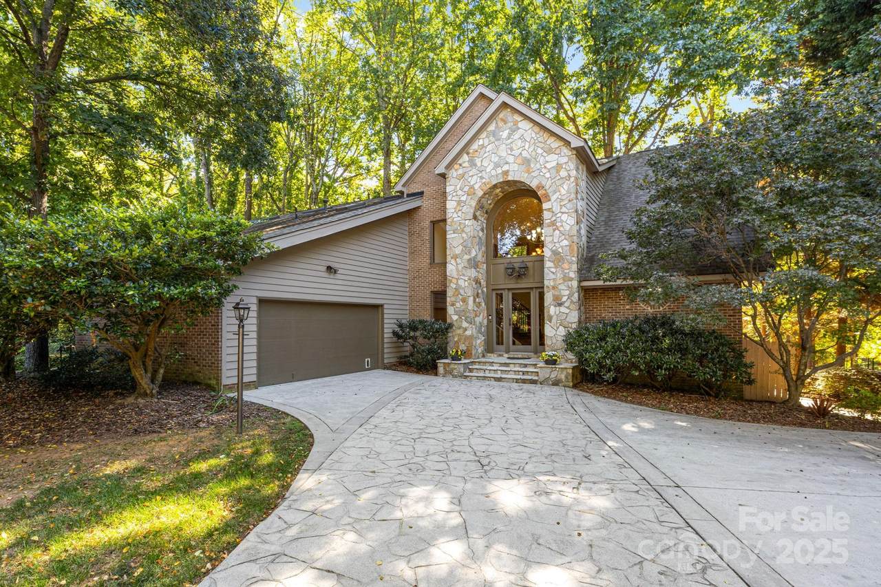 19322 Yachtman Drive - Photo 1