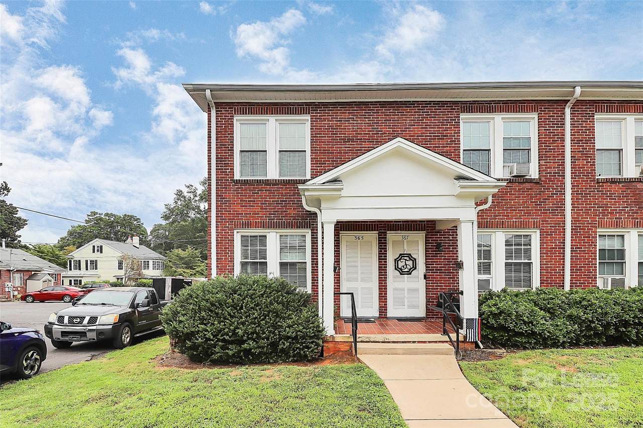 365 8th Avenue - Photo 1