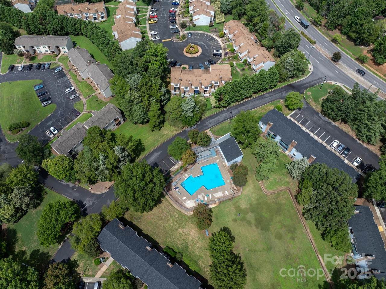 11084 Harrowfield Road - Photo 1