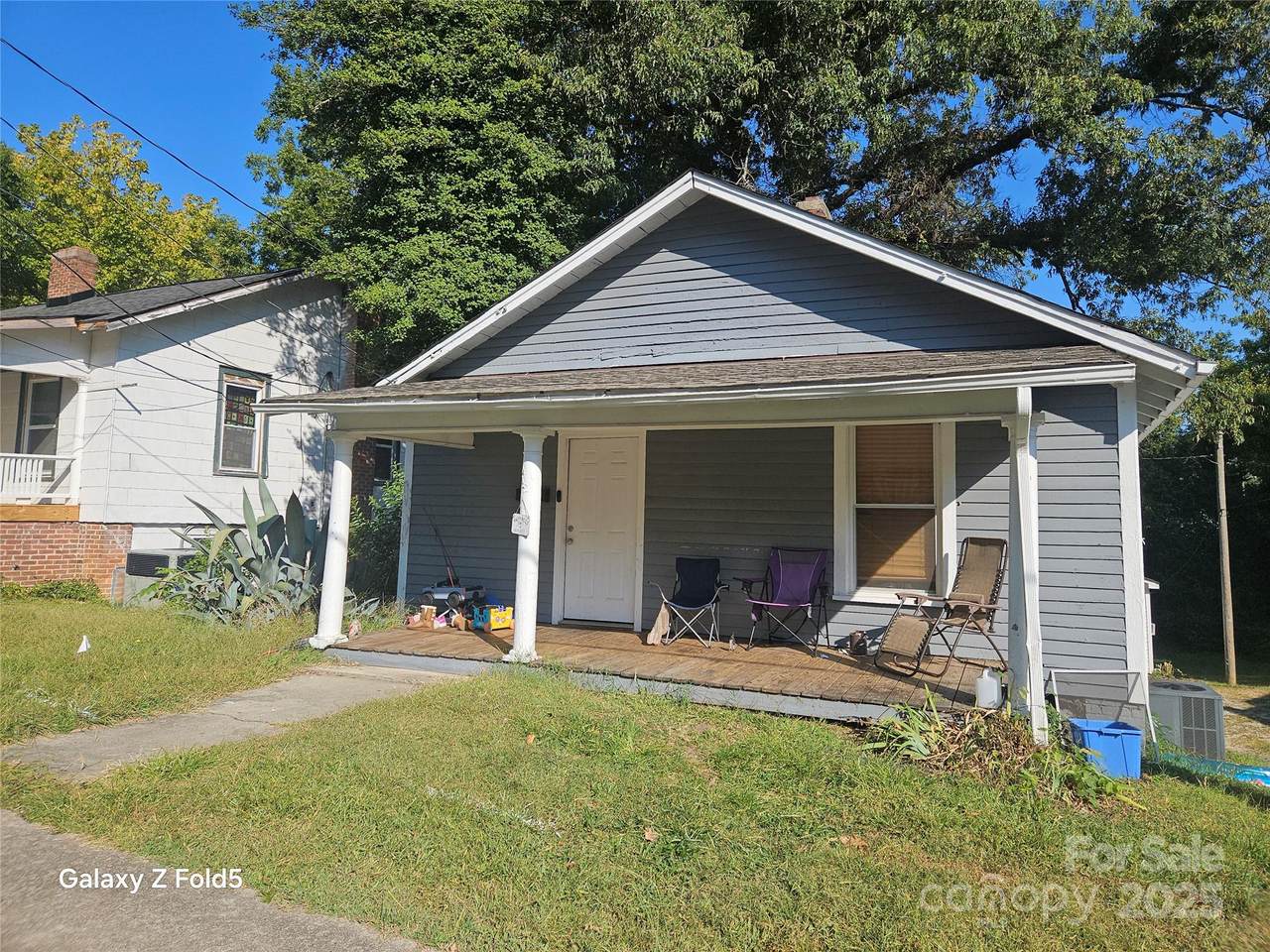 412 Fewell Street - Photo 1