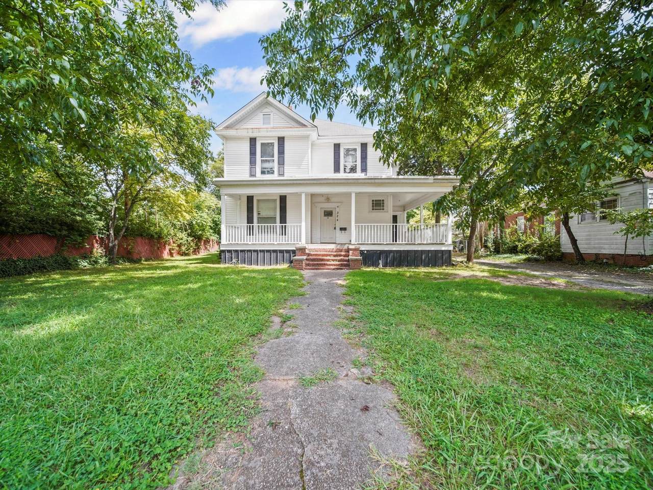 324 Park Avenue - Photo 1