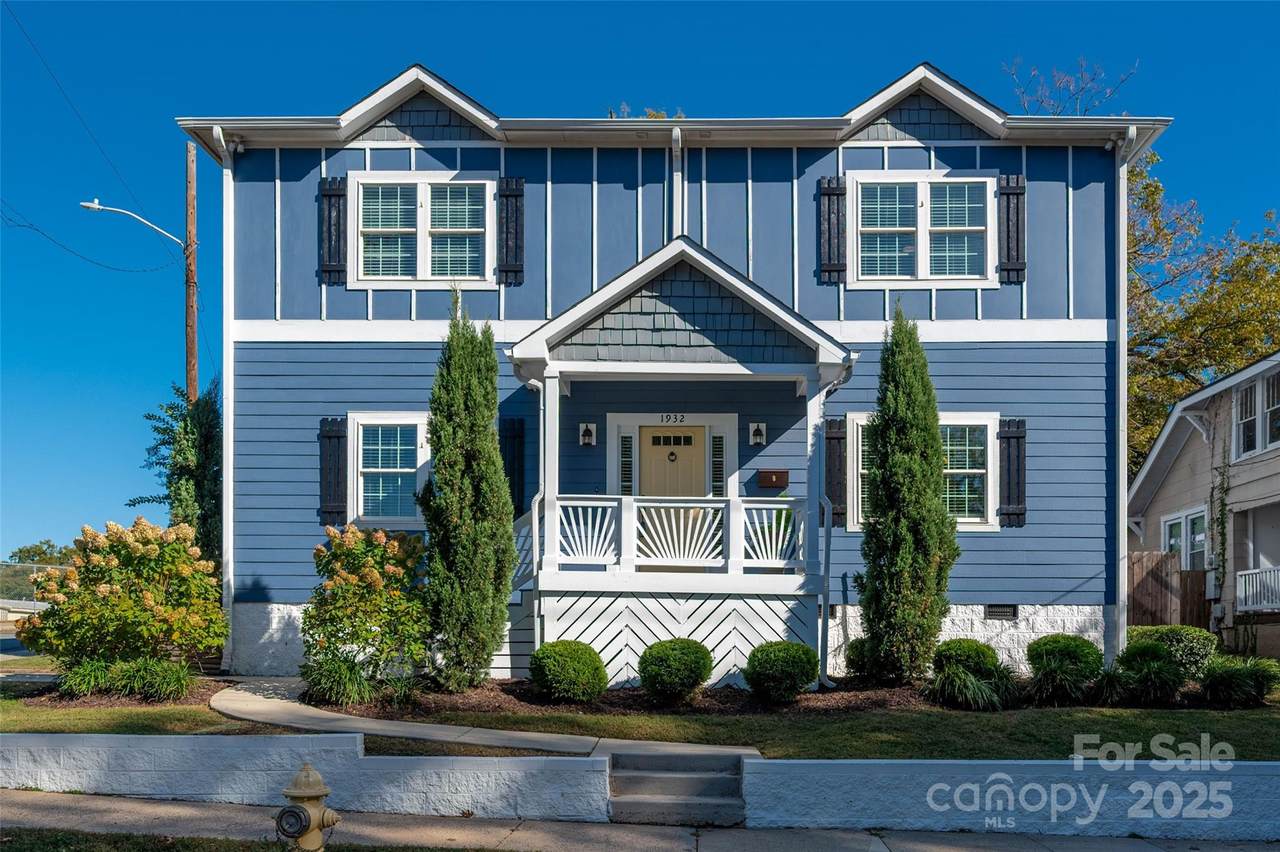 1932 Allen Street - Photo 1