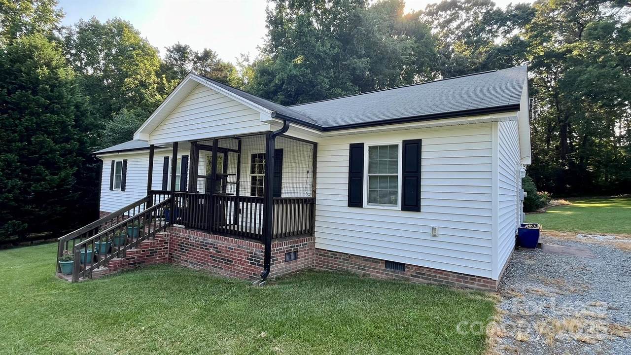 128 Holly Street - Photo 1