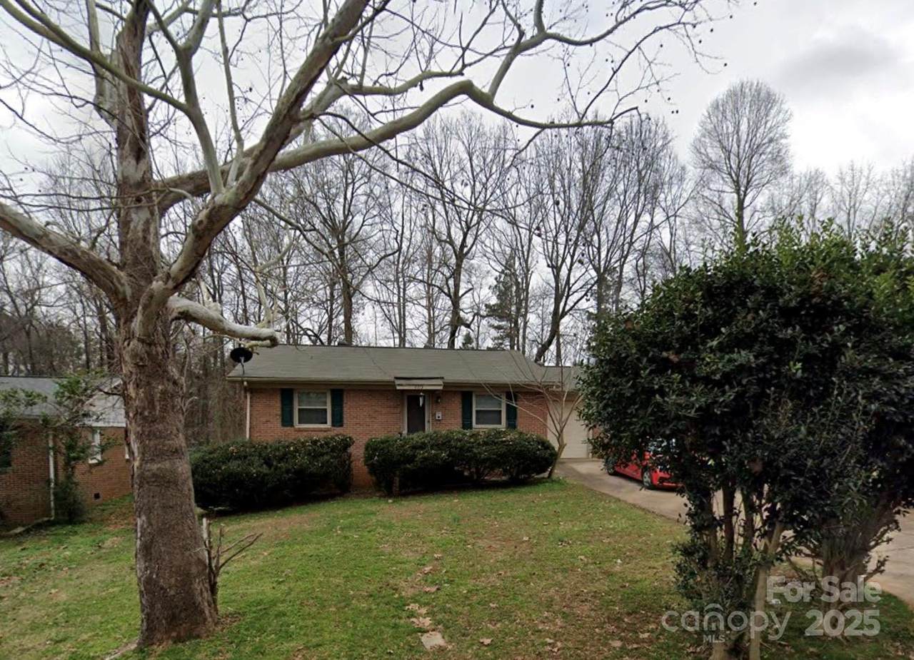 2313 Longleaf Drive - Photo 1