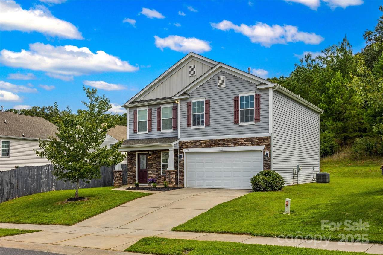 2201 Reid Pointe Avenue - Photo 1