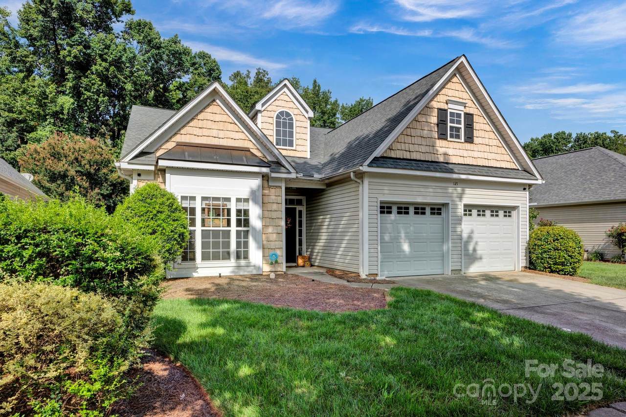 121 Ivy Creek Lane - Photo 1