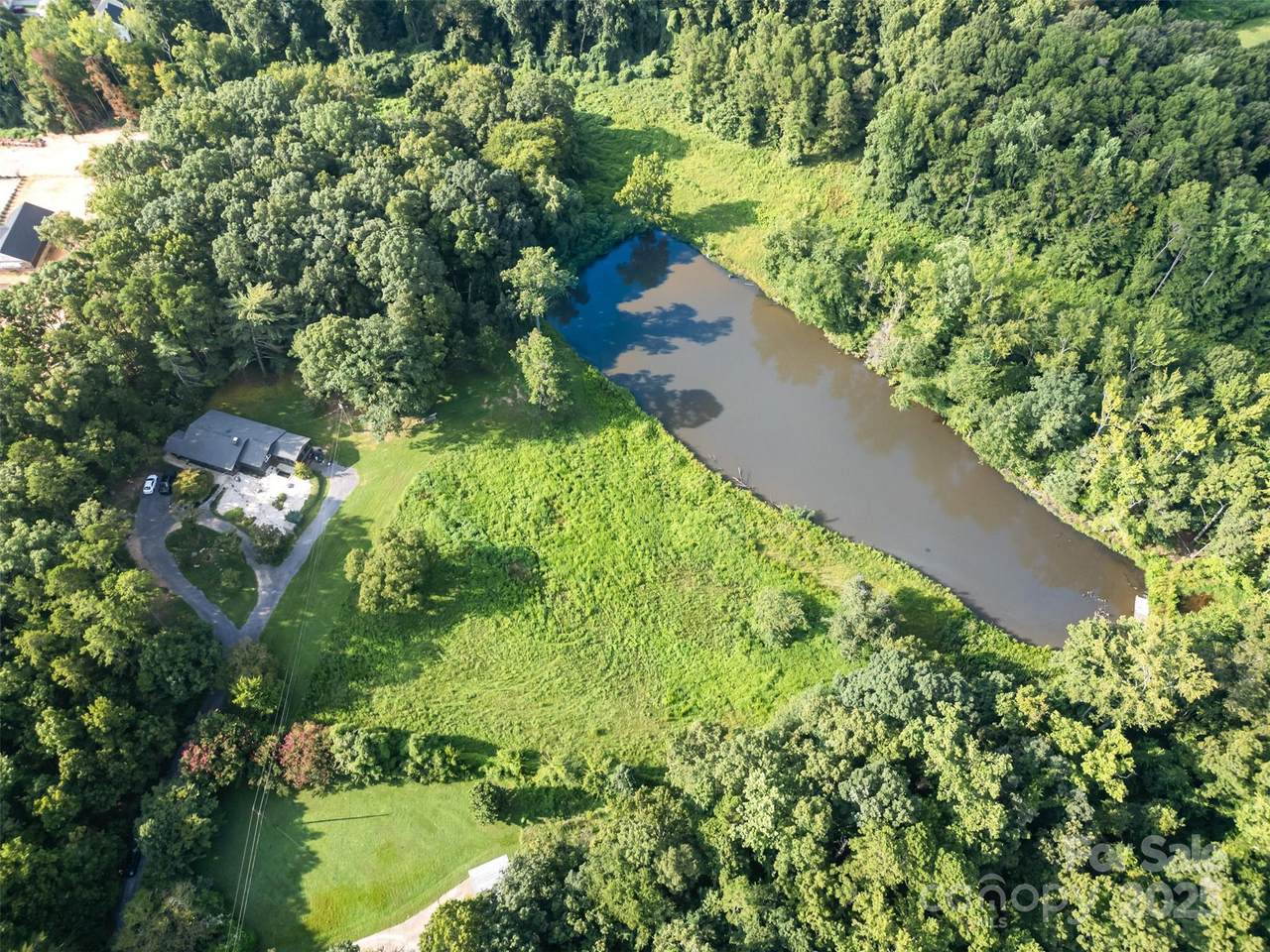 1932 Slater Road - Photo 1