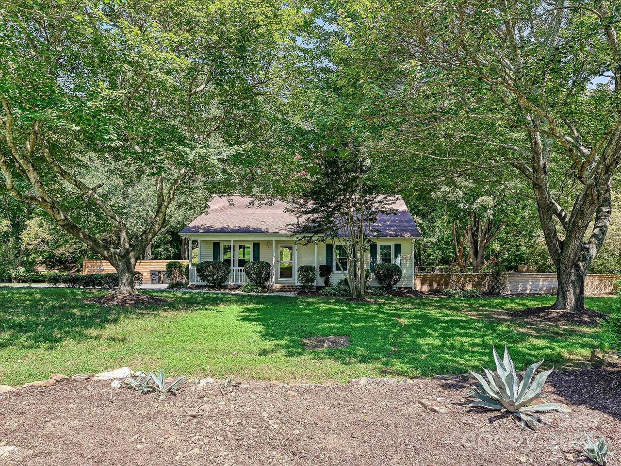 3301 Basilwood Circle - Photo 1