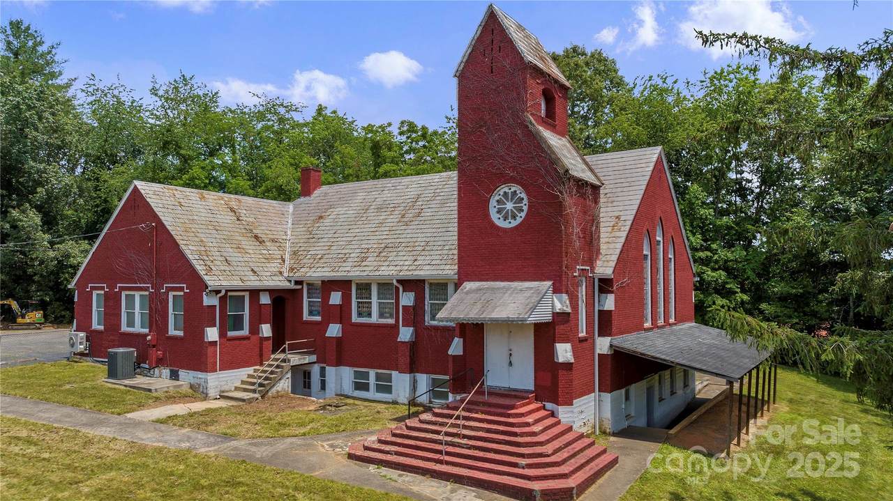 2755 New Leicester Highway - Photo 1