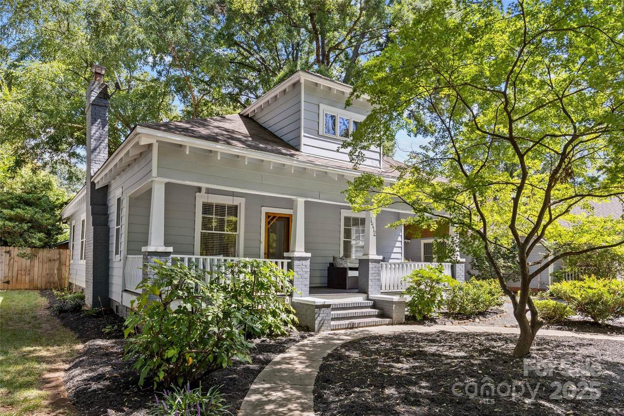 1412 Thomas Avenue - Photo 1