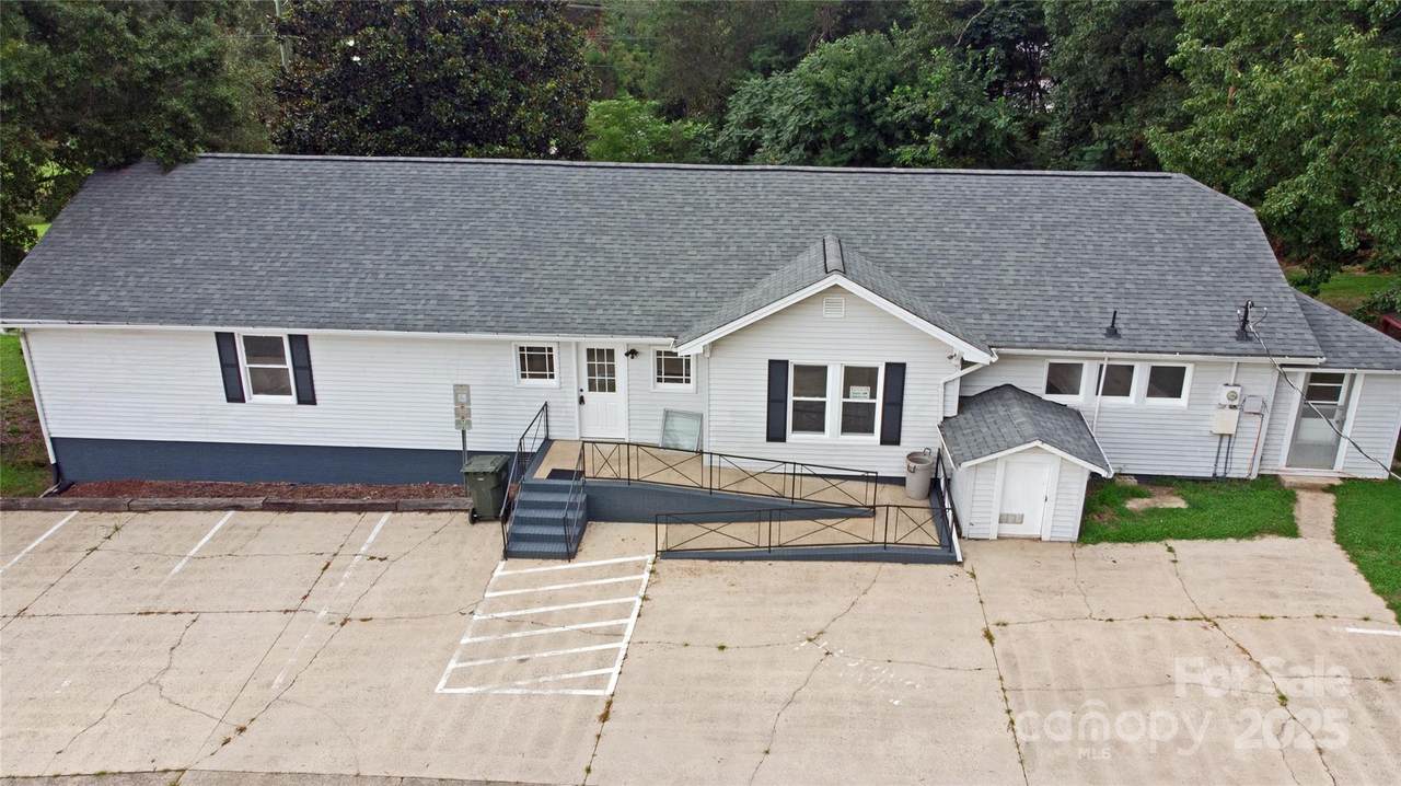 1271 Rocky Hill Lane - Photo 1