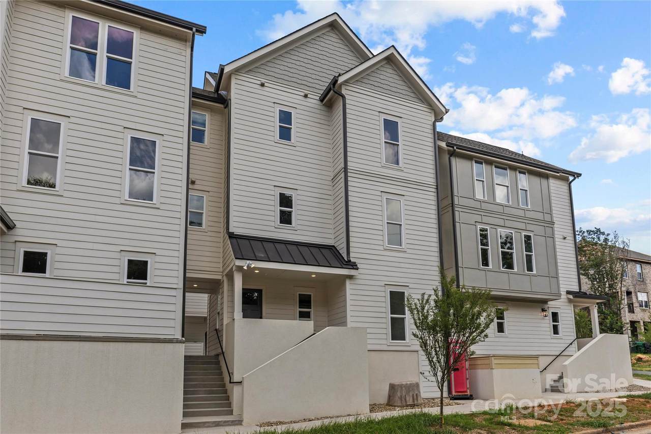 151 Sycamore Street - Photo 1