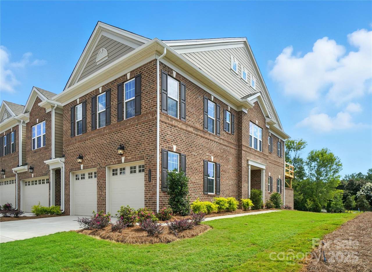 12123 Lavinia Lane - Photo 1