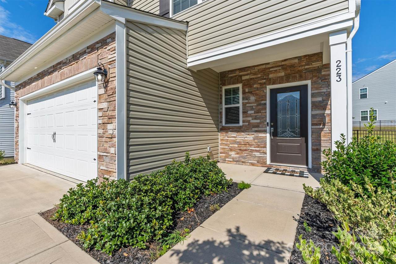 223 Haddonsfield Drive - Photo 1