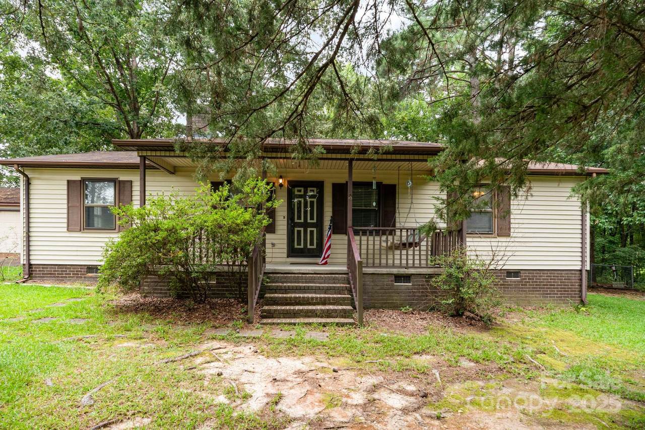 476 Wateree Street - Photo 1