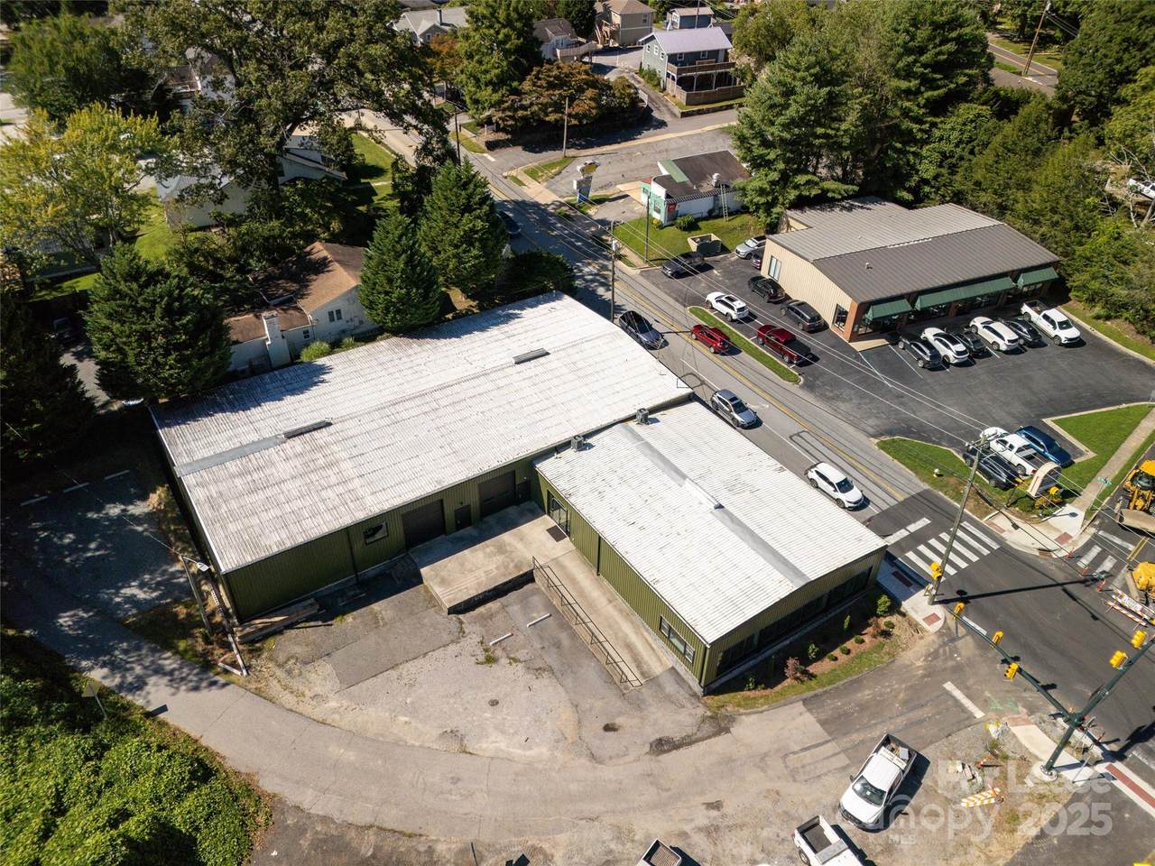 512 Kanuga Road - Photo 1