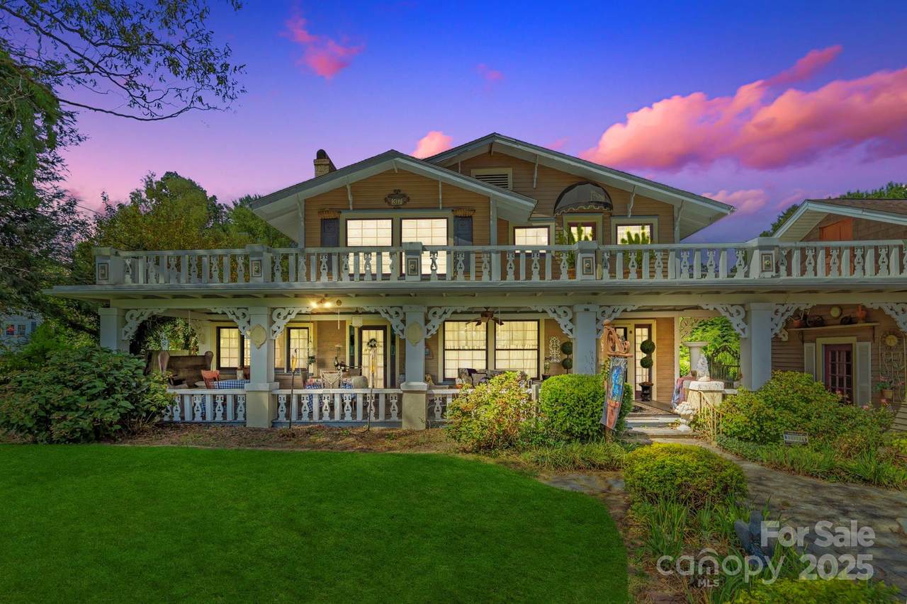 317 Courtland Boulevard - Photo 1