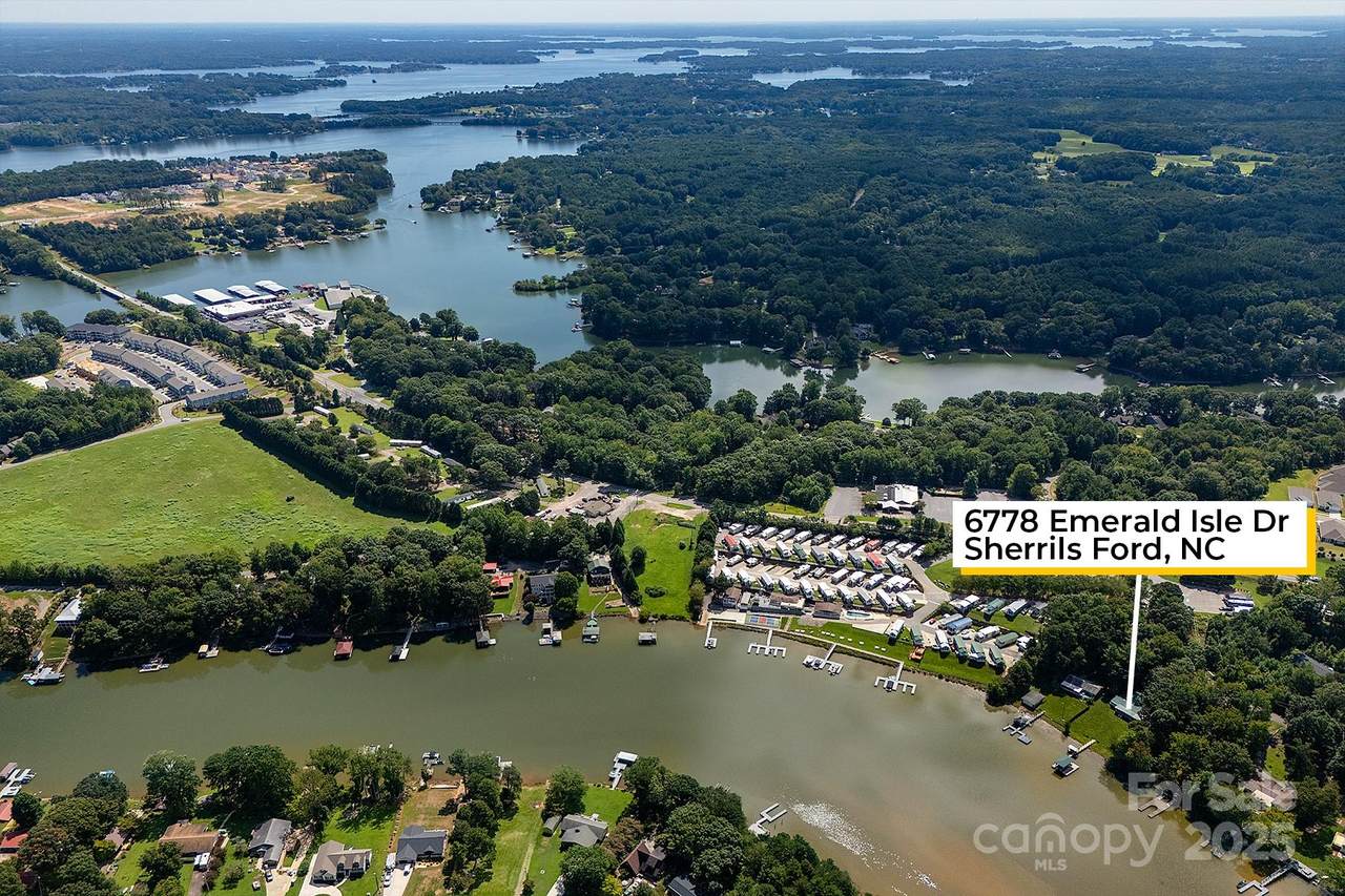 6778 Emerald Isle Drive - Photo 1