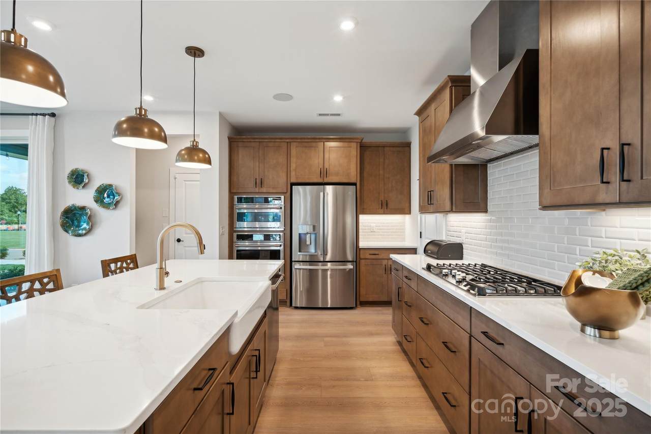 75 Seven Oaks Landing - Photo 1