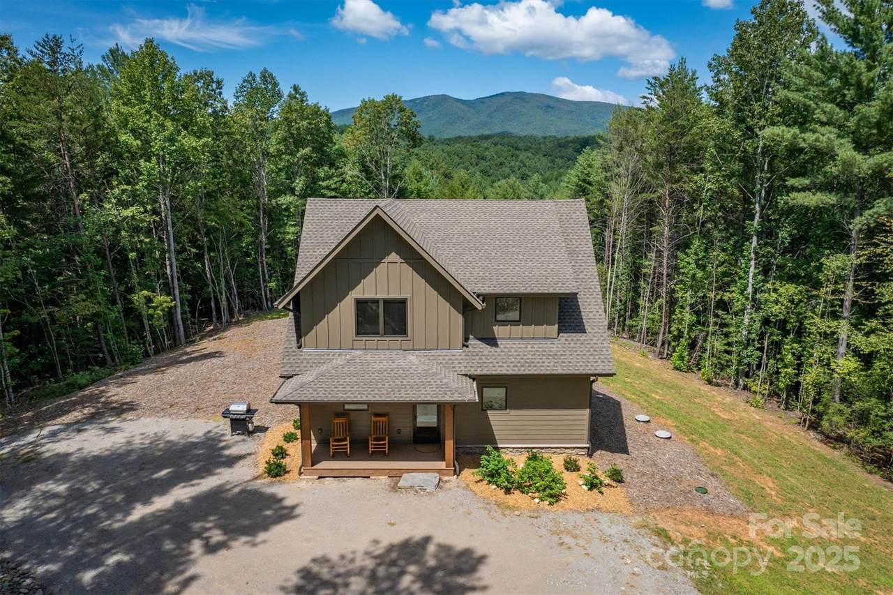 1370 Saylor Way - Photo 1