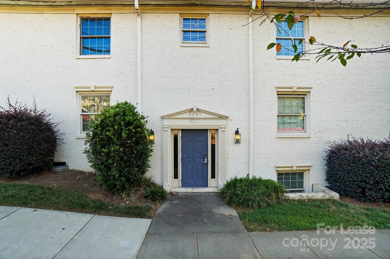 4911 Park Road - Photo 1