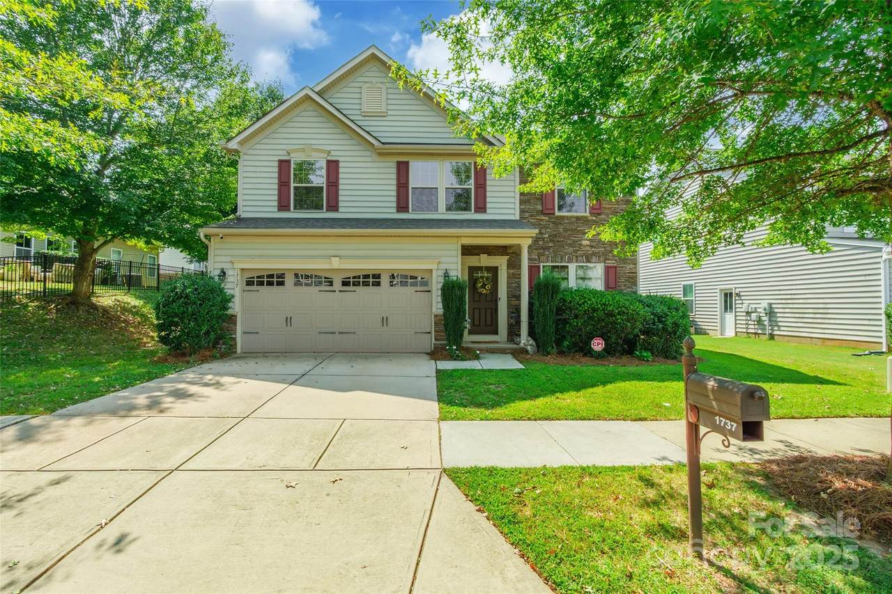 1737 Felts Parkway - Photo 1