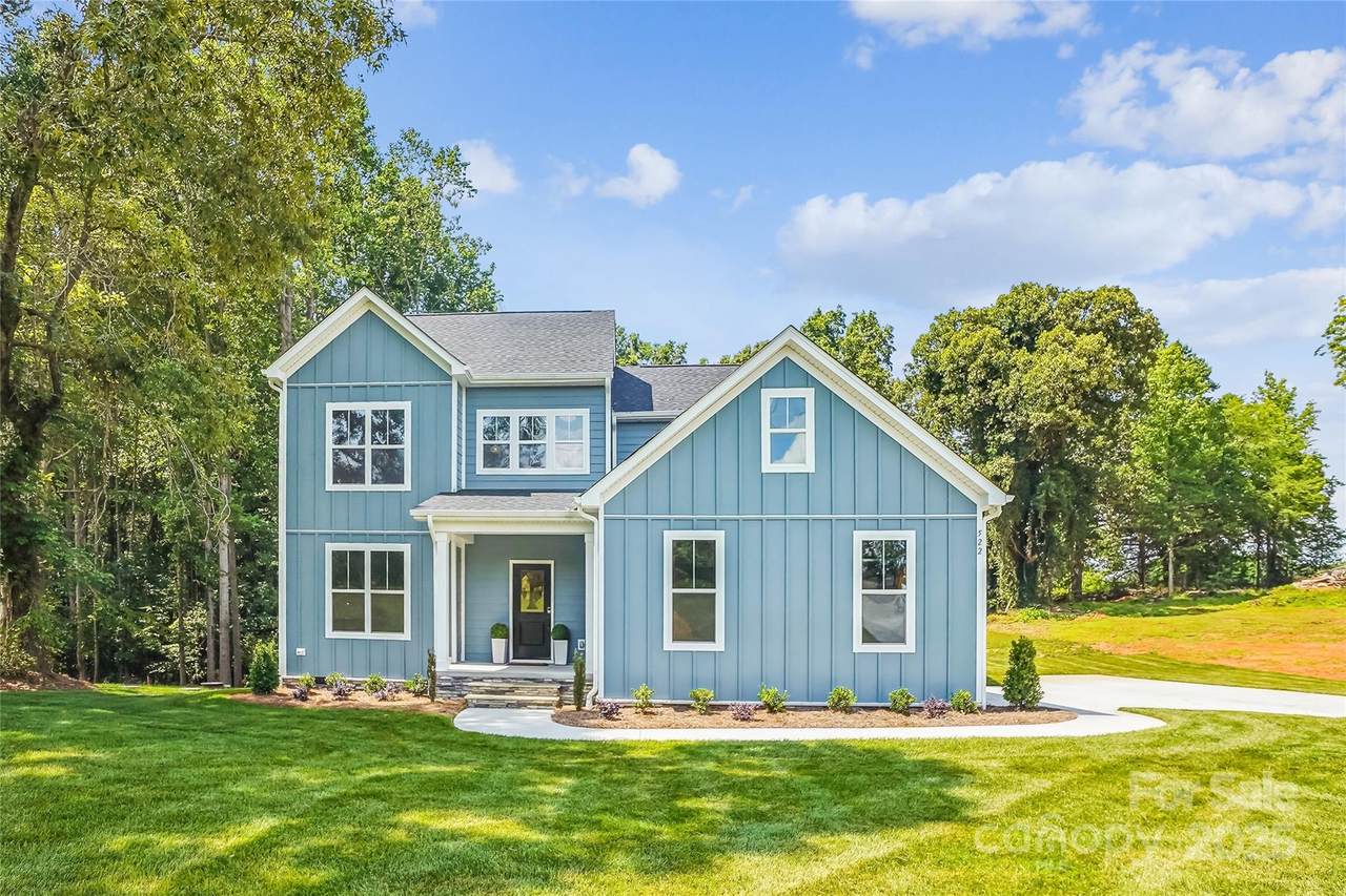 522 Fern Hill Road - Photo 1