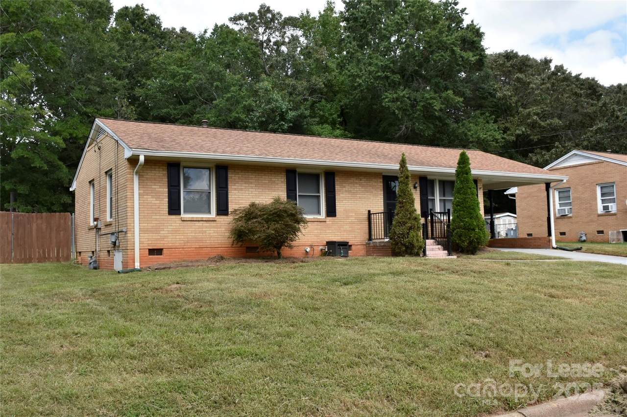 318 Fulton Street - Photo 1