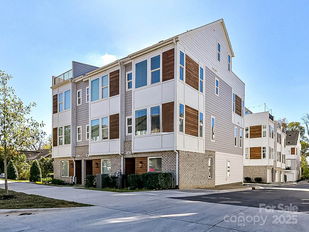 345 Cama Street - Photo 1