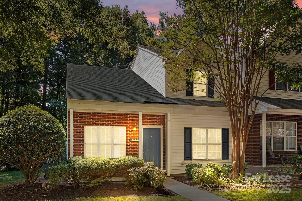 10660 Holly Ridge Boulevard - Photo 1