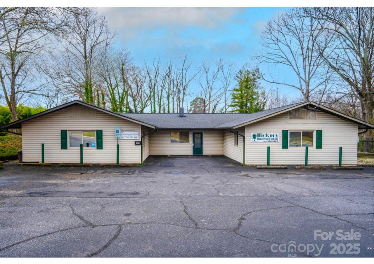 925 5th Street - Photo 1