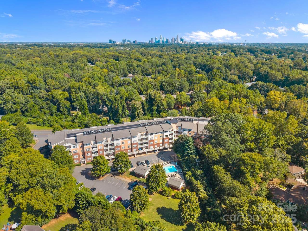 1000 Woodlawn Road - Photo 1