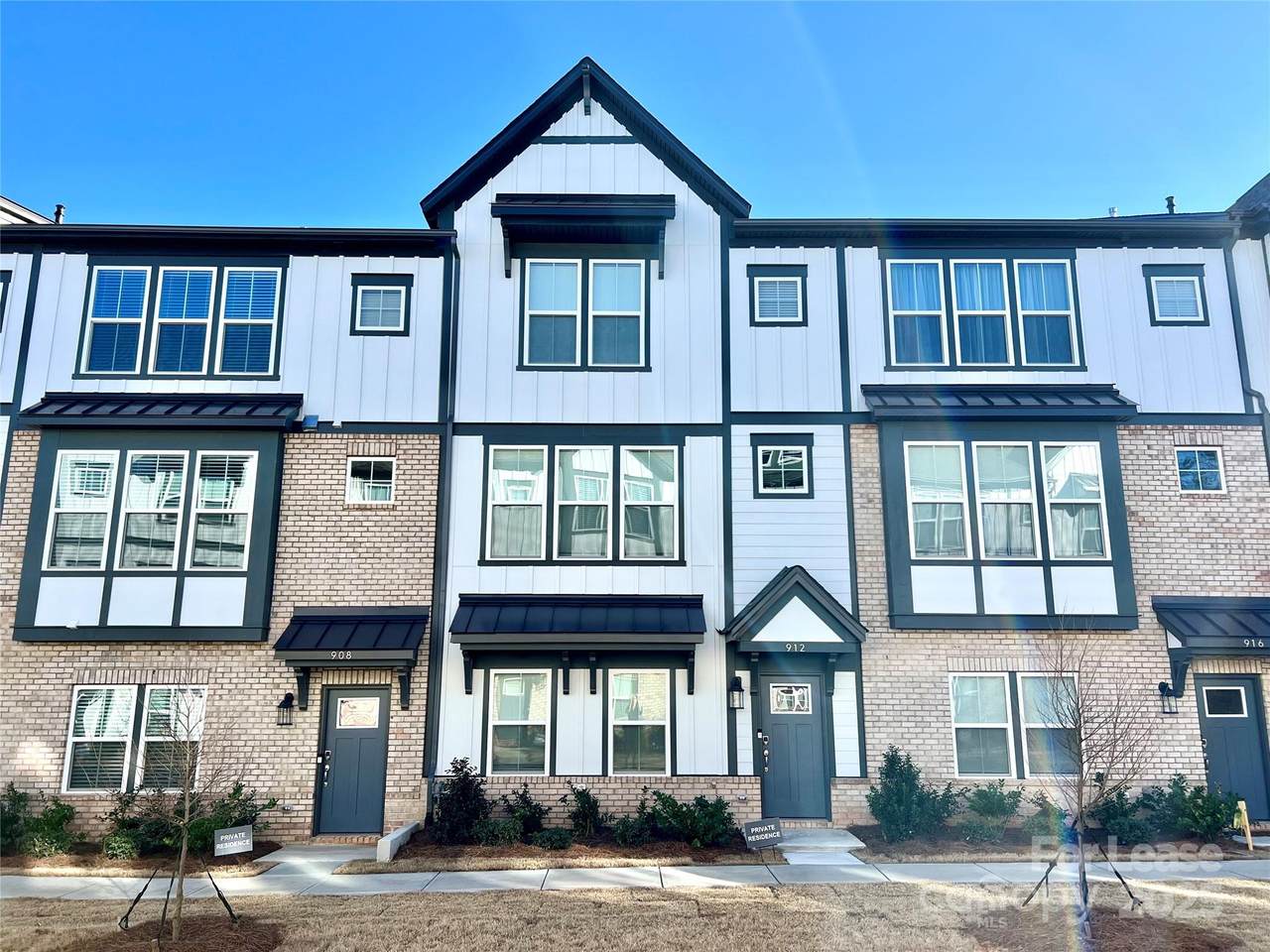 912 Mary Max Drive - Photo 1