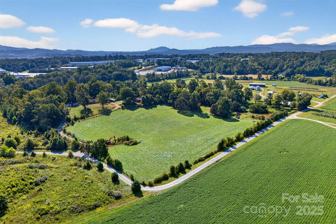 467 Butler Farm Road - Photo 1