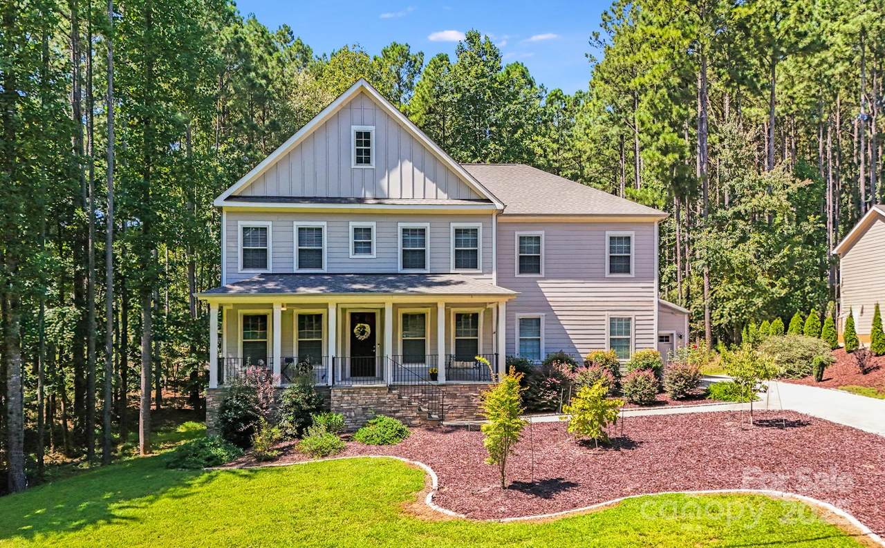 220 Kenway Loop - Photo 1