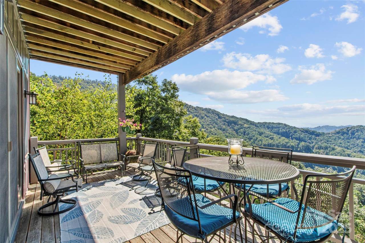 101 Spring Rock Road - Photo 1