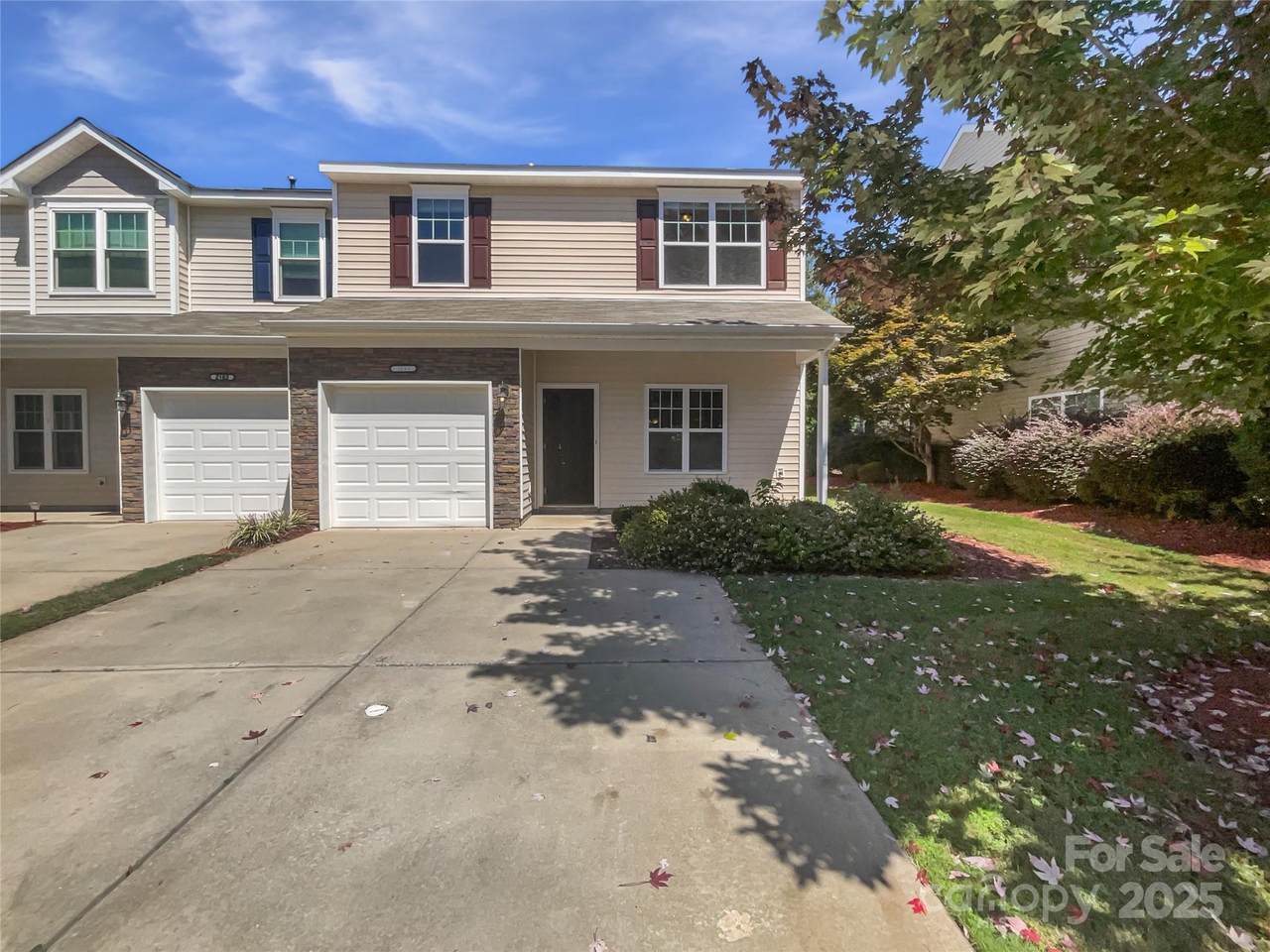 2180 Shady Pond Drive - Photo 1