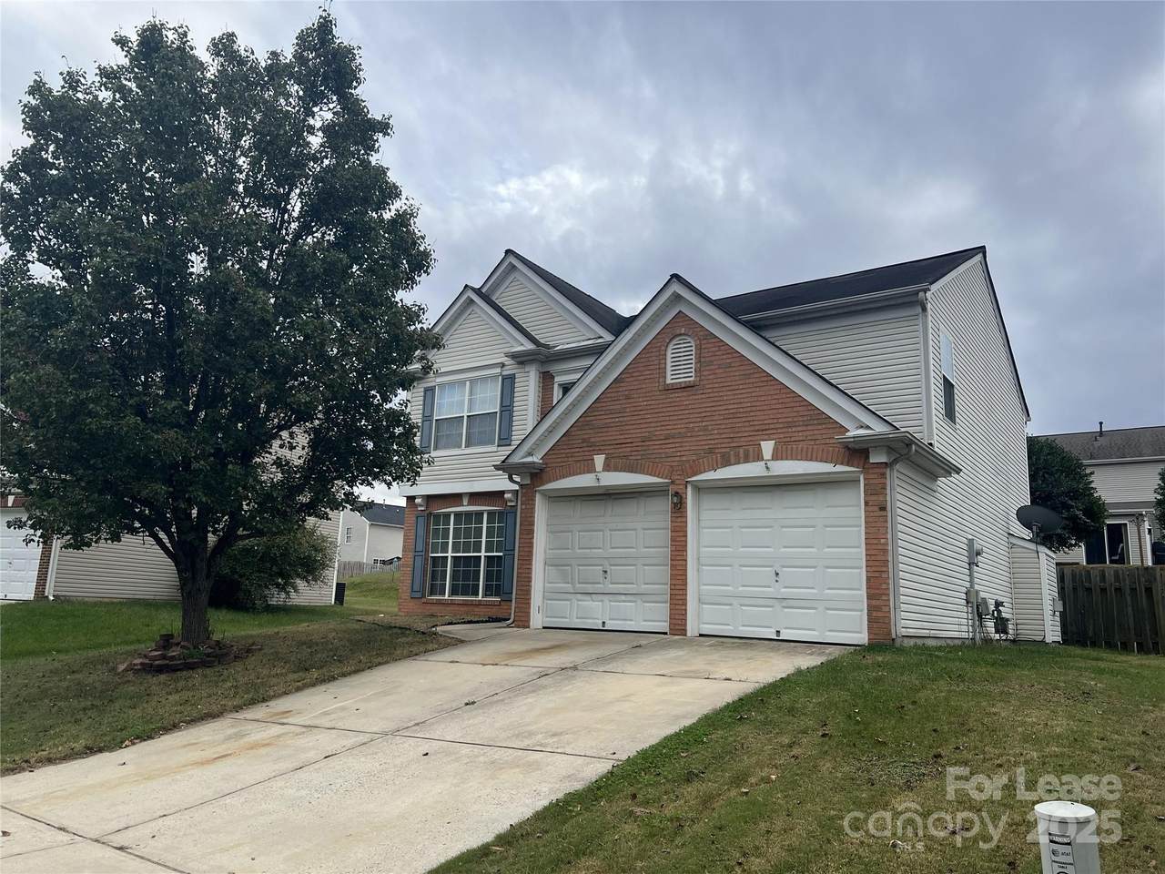 2840 Old Ironside Drive - Photo 1