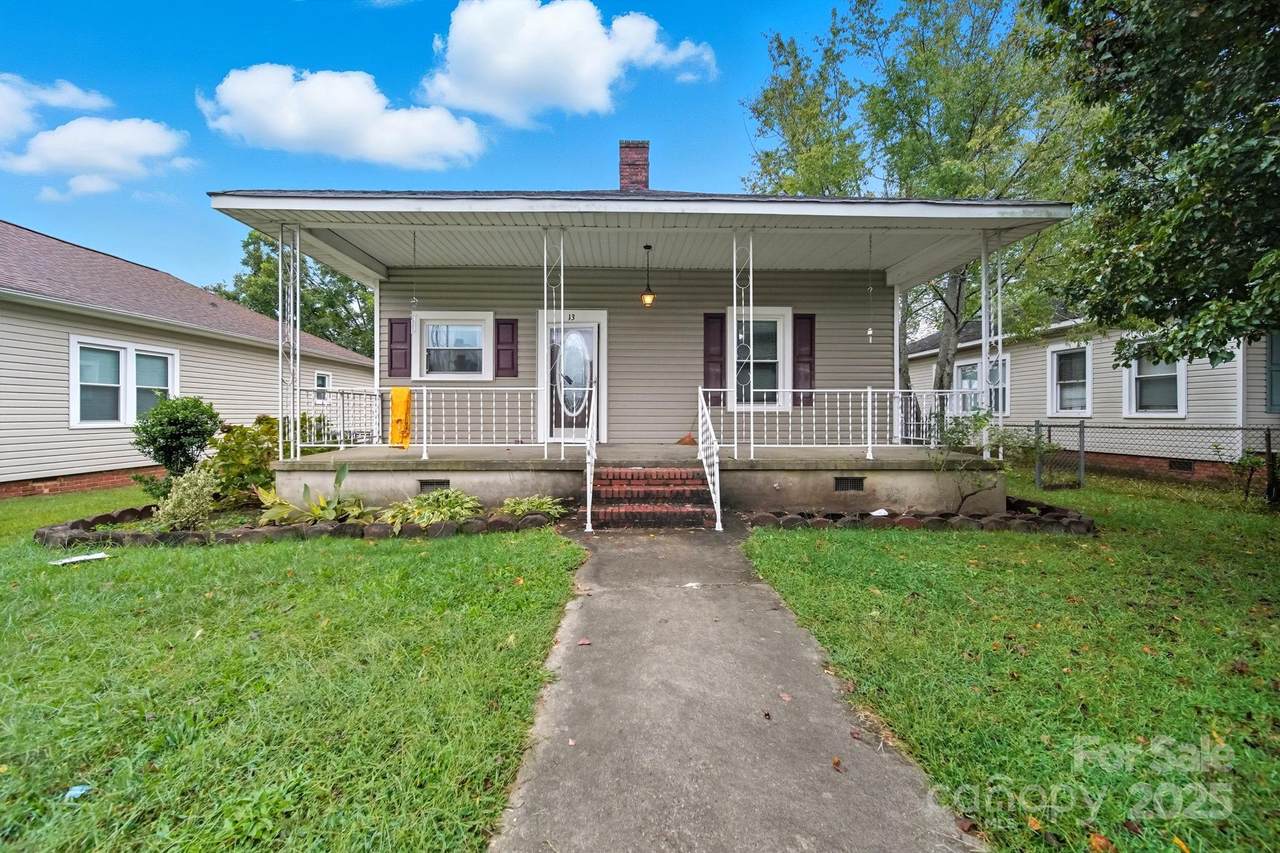 13 Maple Avenue - Photo 1