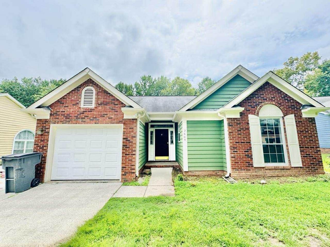 2608 Clarencefield Divide - Photo 1