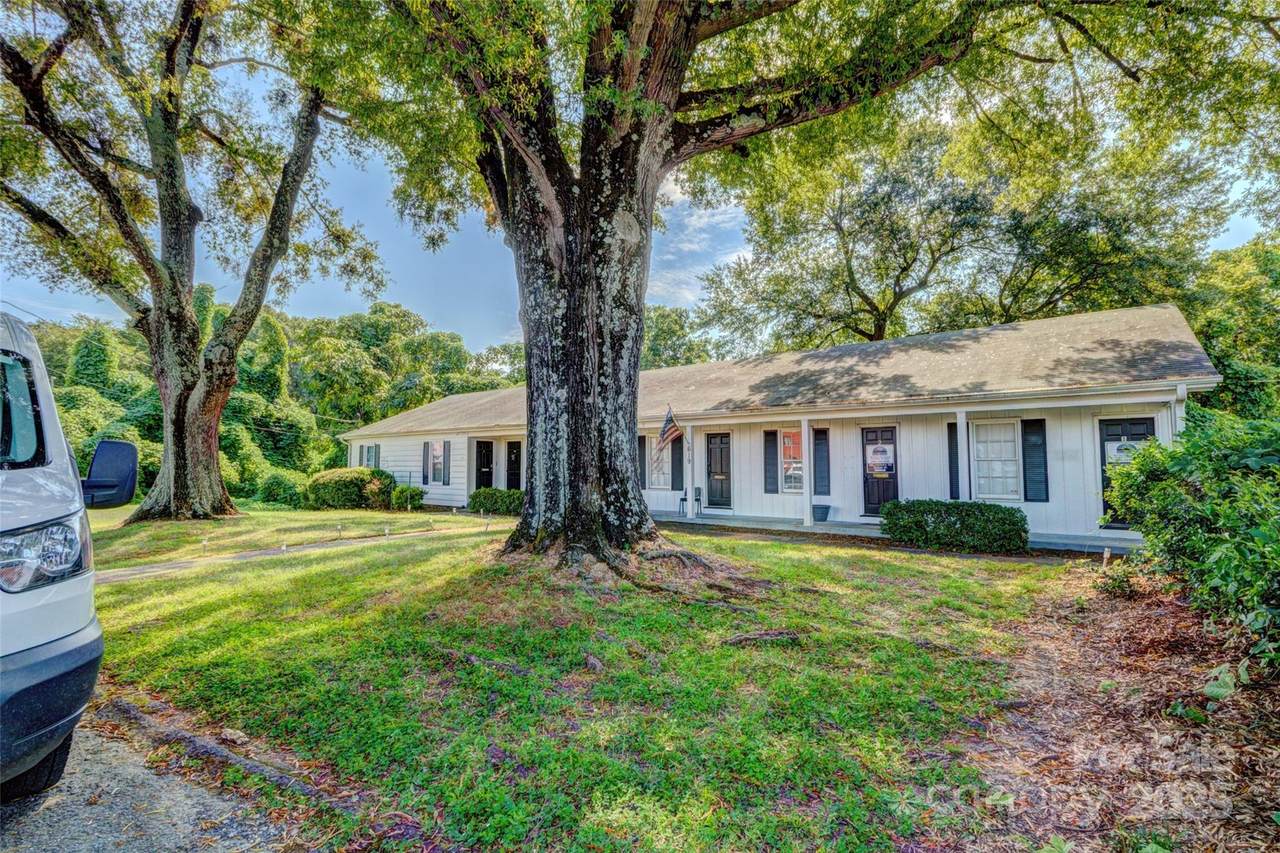 619 Price Avenue - Photo 1