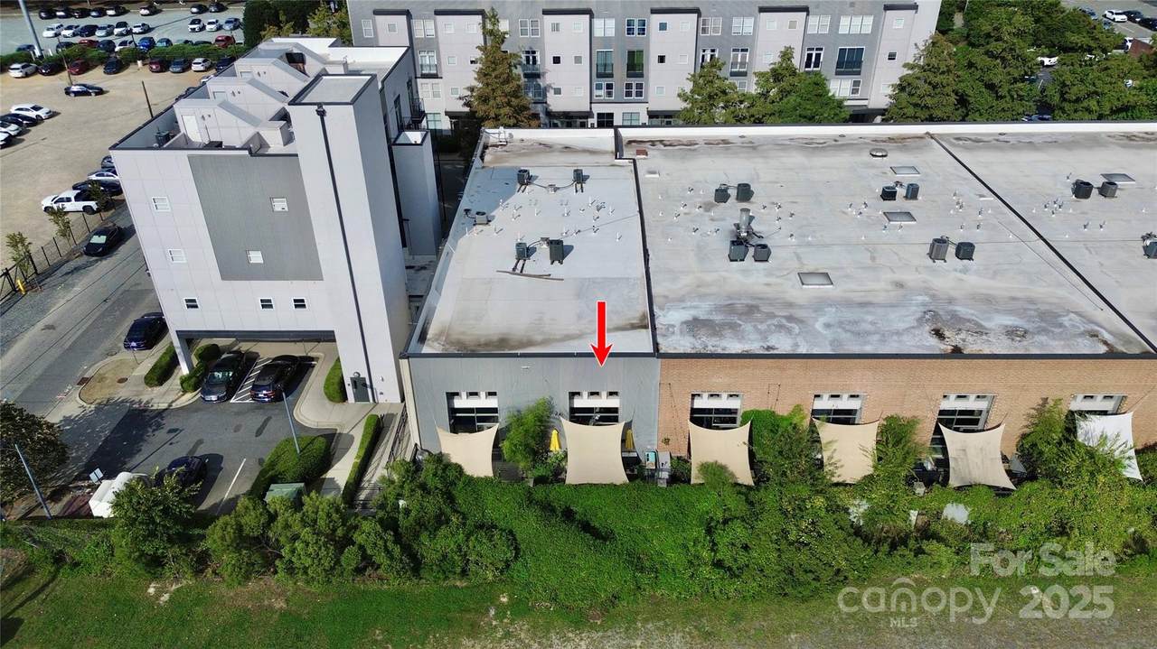 933 Westmere Avenue - Photo 1