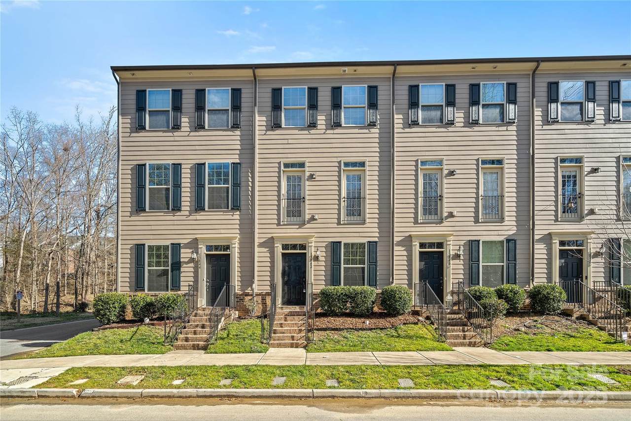 13842 Winmau Lane - Photo 1