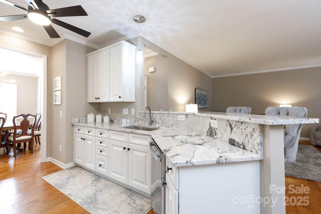 263 Horizon Circle - Photo 1