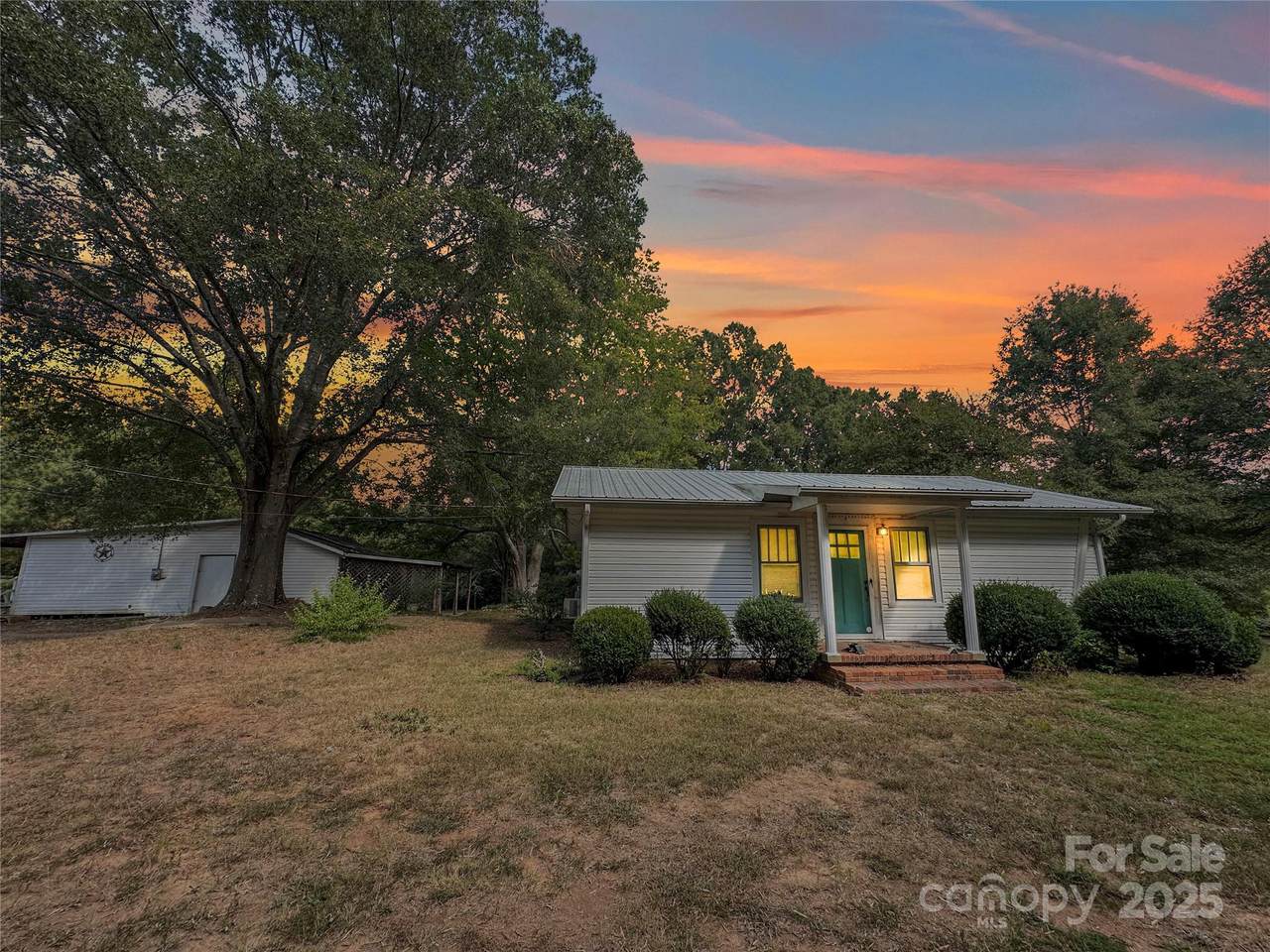5059 Brown Creek Church Road - Photo 1