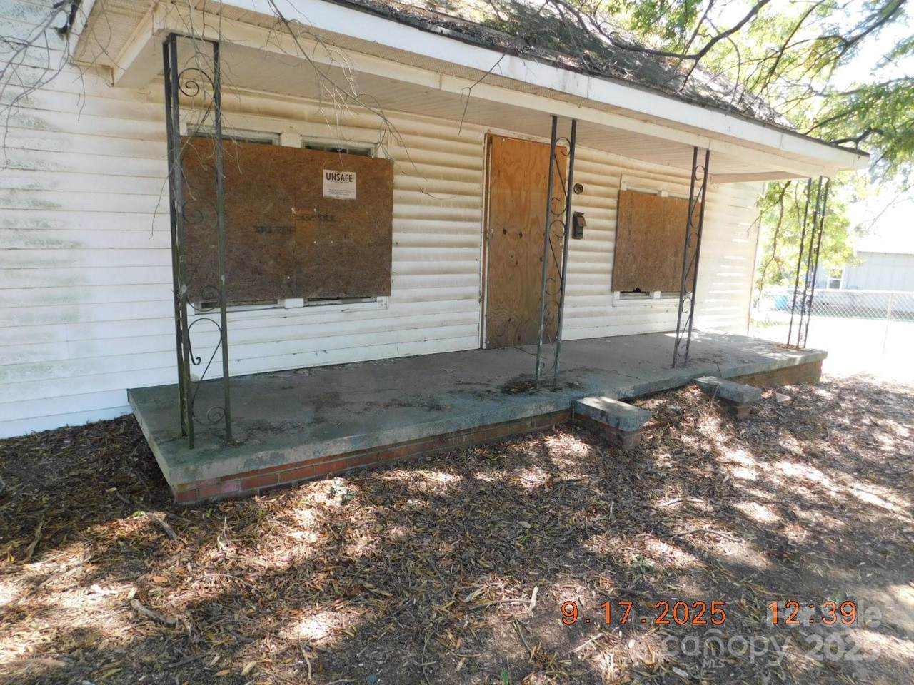 1001 Parker Street - Photo 1